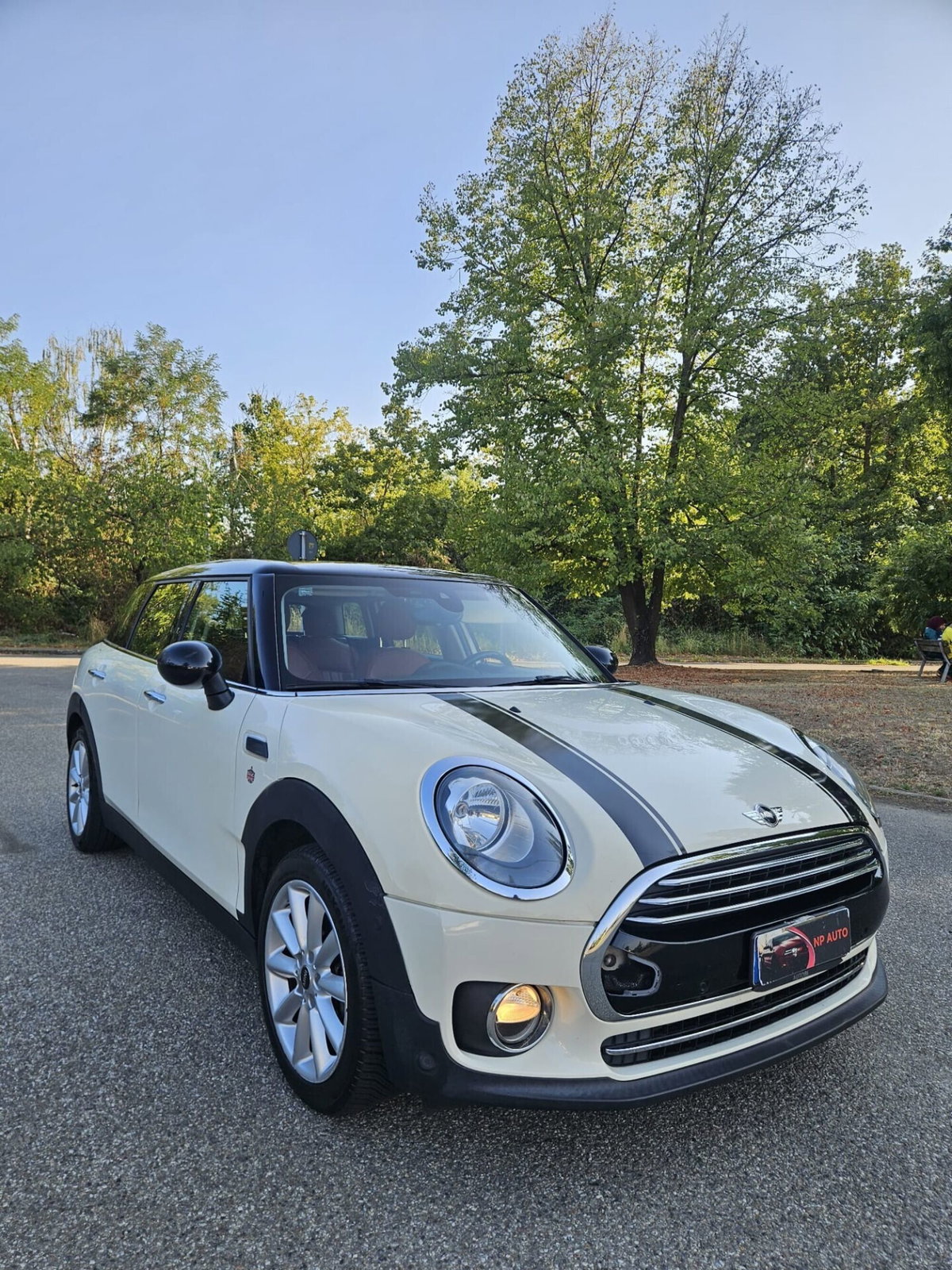 MINI Mini Clubman 2.0 Cooper D Business Clubman (11)