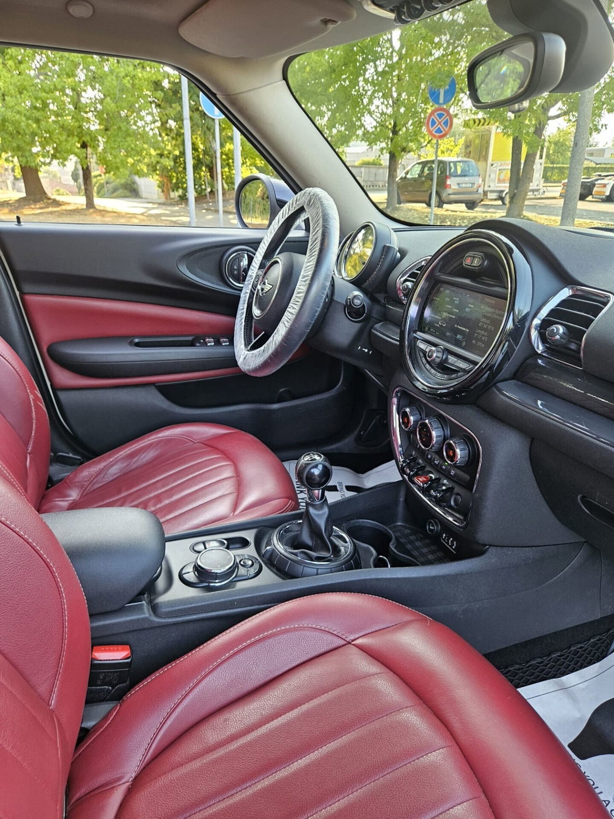 MINI Mini Clubman 2.0 Cooper D Business Clubman (19)