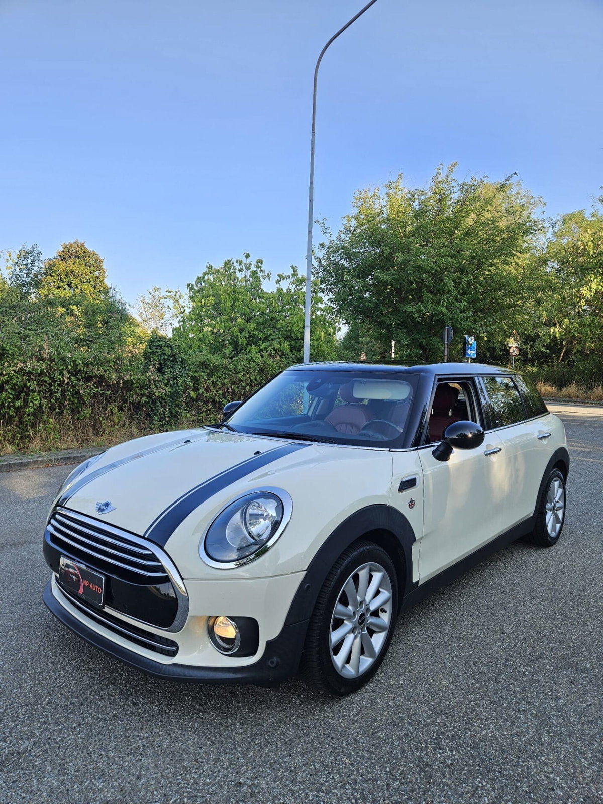 MINI Mini Clubman 2.0 Cooper D Business Clubman (3)