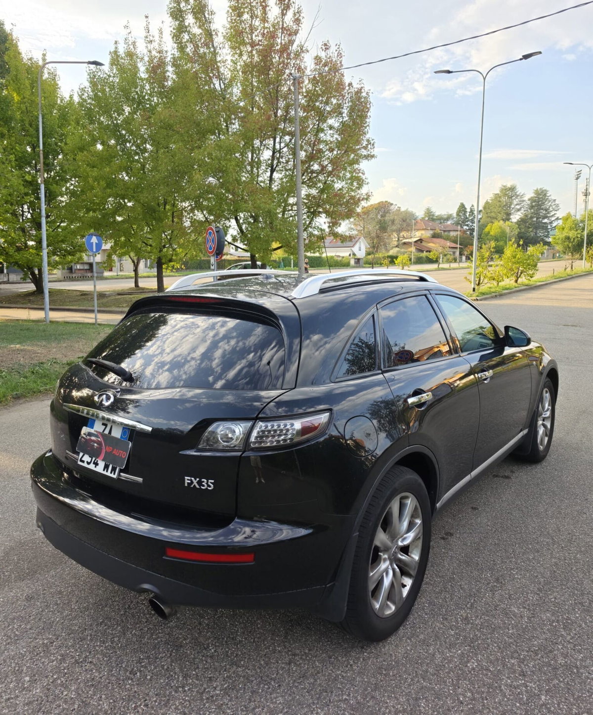 Infiniti FX FX37 S (9)