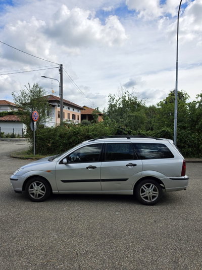 Ford Focus Station Wagon 1.8 TDCi (115CV) cat SW Ghia (4)