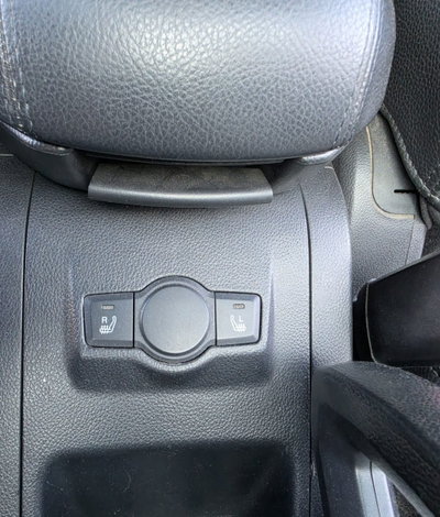 Chevrolet Captiva 2.0 VCDi Sport (19)