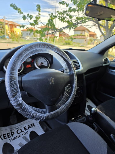 Peugeot 207 8V 75CV 5p. Energie (11)