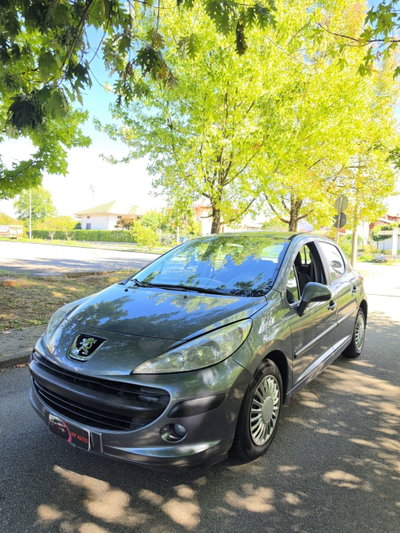 Peugeot 207 8V 75CV 5p. Energie (2)