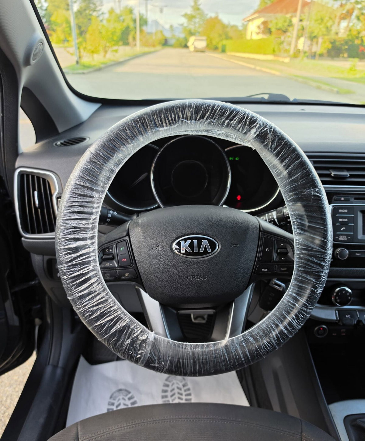 Kia Rio 1.2 CVVT 5p. ECO GPL Cool (11)