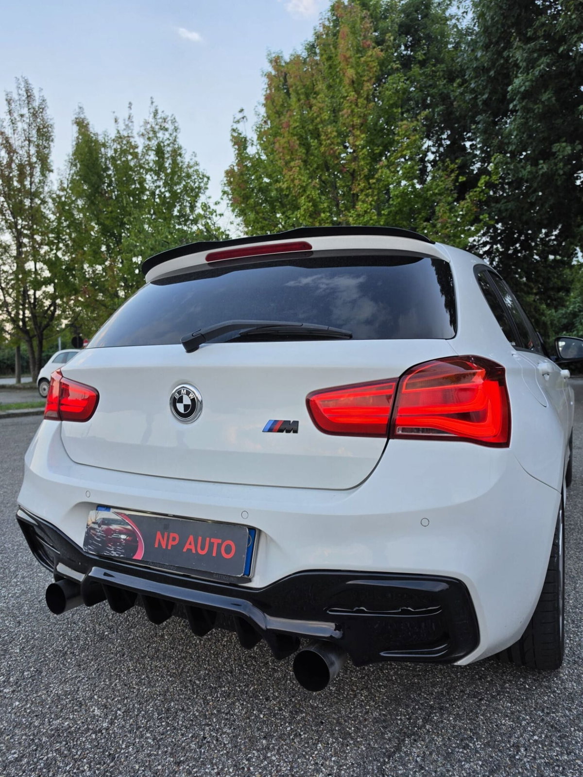 BMW Serie 1 116d 2.0 116CV cat 5 porte Attiva DPF (10)