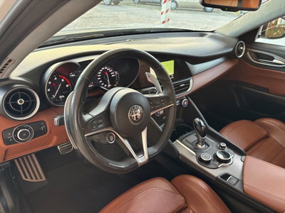 Alfa Romeo Giulia 2.2 Turbodiesel 210 CV AT8 AWD Q4 Veloce (17)