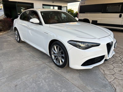 Alfa Romeo Giulia 2.2 Turbodiesel 210 CV AT8 AWD Q4 Veloce (3)