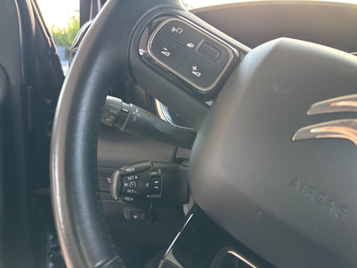 Citroen C3 Aircross BlueHDi 110 S&S Shine (17)
