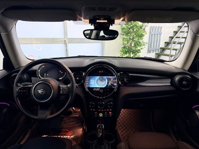 MINI Mini Cooper SE Essential (20)