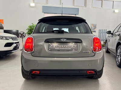 MINI Mini Cooper SE Essential (6)