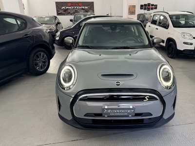 MINI Mini Cooper SE Essential (9)