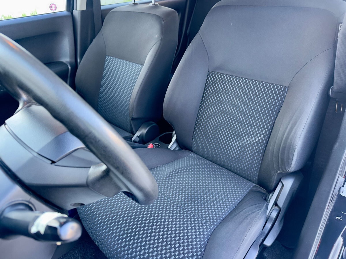 Suzuki Ignis 1.2 Hybrid Cool (8)