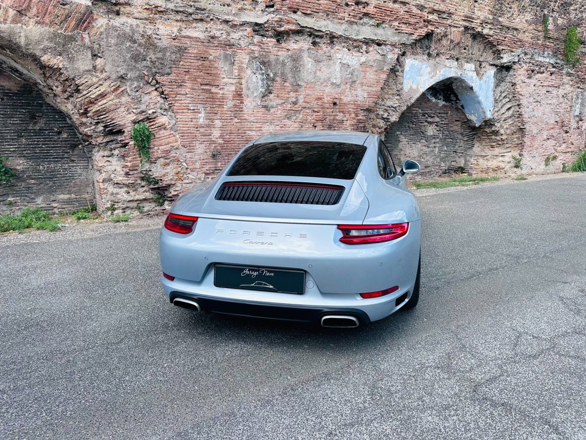 Porsche 911 Coupé 3.0 Carrera (4)