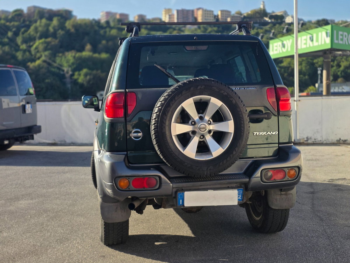 Nissan Terrano 3.0 DiT 3p. Hard Top Sport (5)