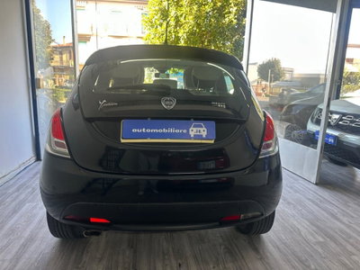 Lancia Ypsilon 1.2 69 CV 5 porte Gold (5)