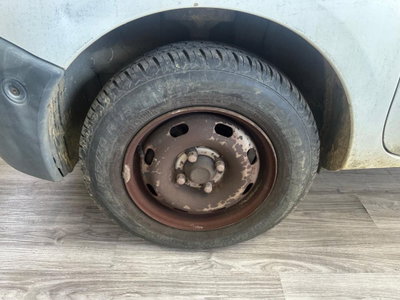 Renault Kangoo 1.5 dCi 65CV cat Confort Express (10)
