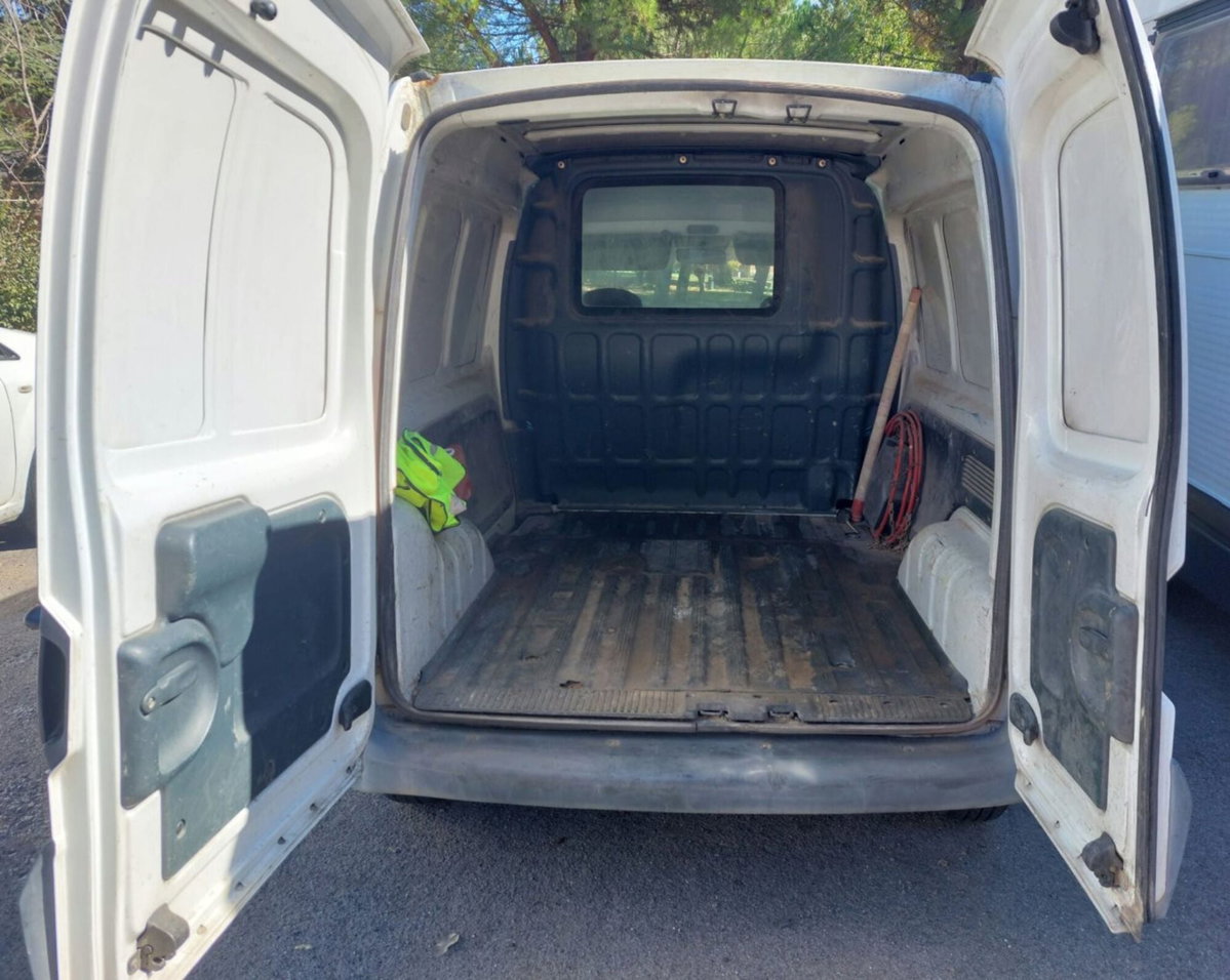 Renault Kangoo 1.5 dCi 65CV cat Confort Express (12)