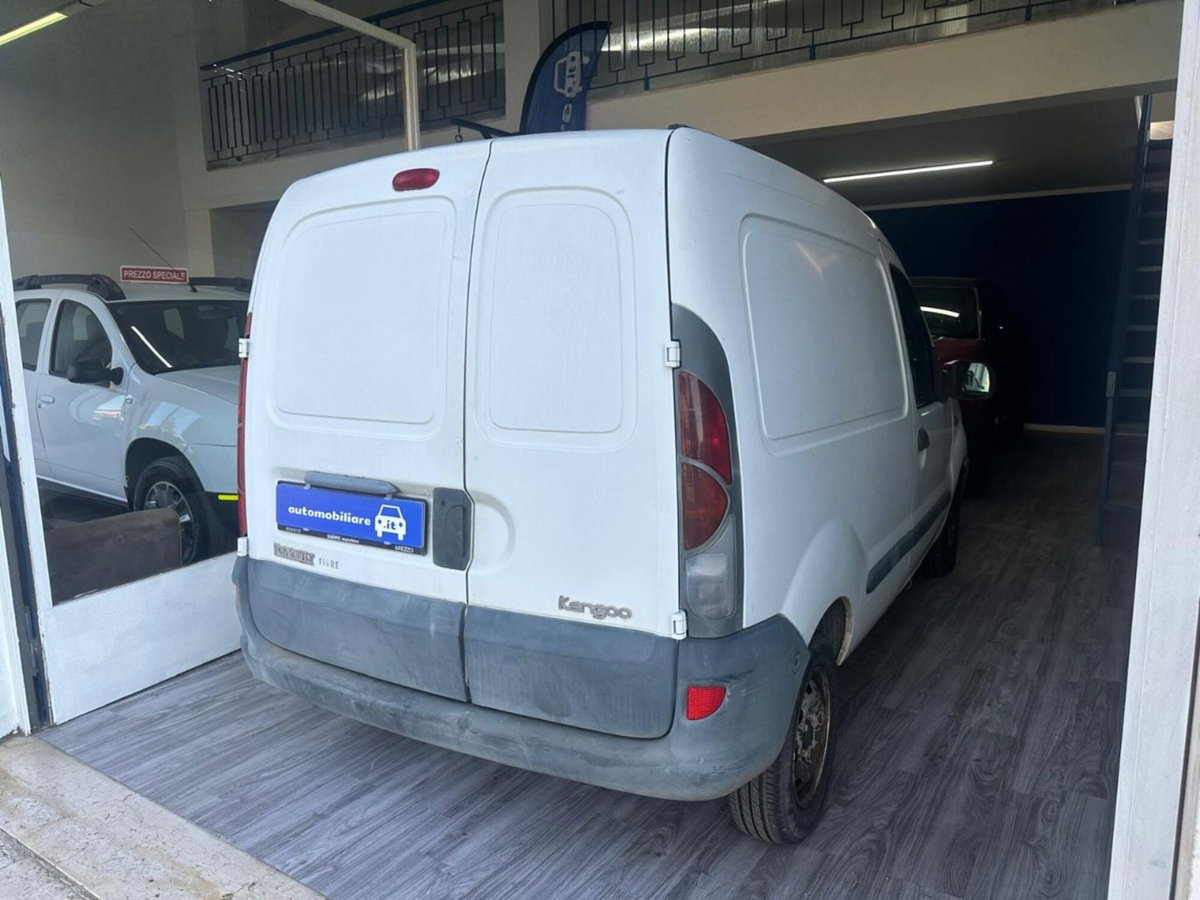 Renault Kangoo 1.5 dCi 65CV cat Confort Express (4)