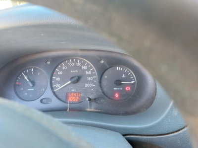Renault Kangoo 1.5 dCi 65CV cat Confort Express (9)