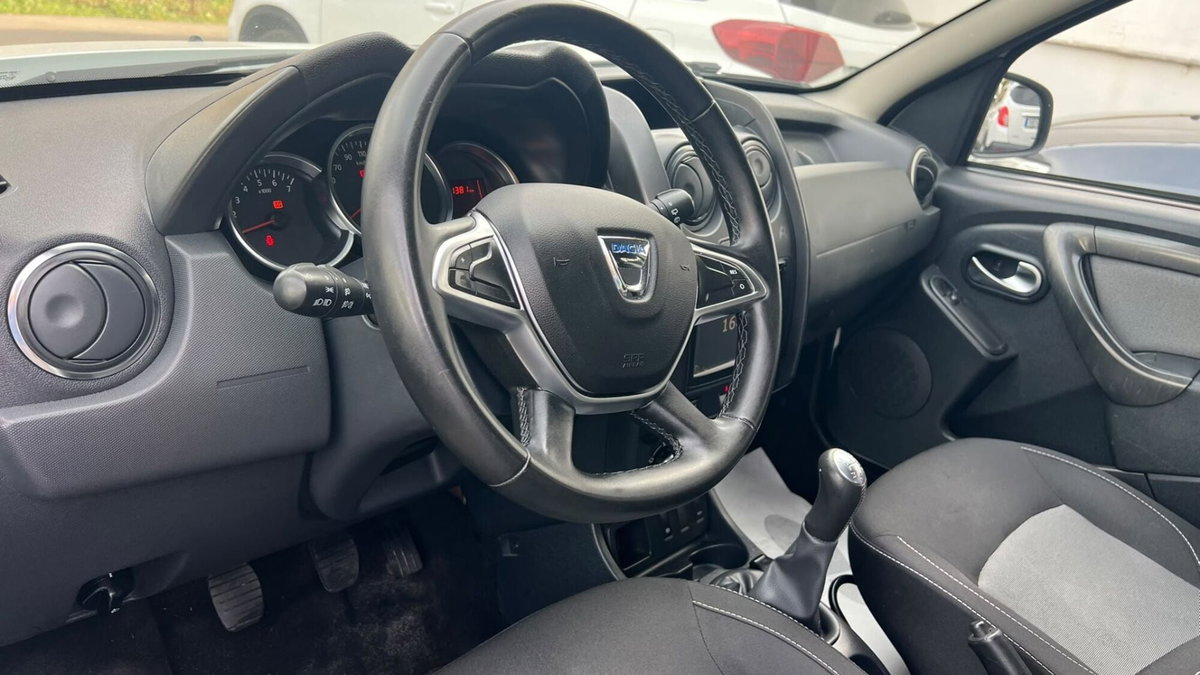 Dacia Duster 1.6 115CV Start&Stop 4x2 GPL Ambiance (8)