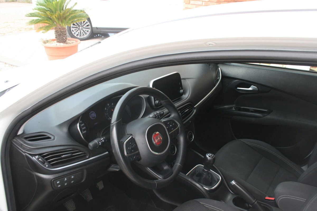 Fiat Tipo Tipo 1.3 Mjt S&S 5 porte Lounge (7)
