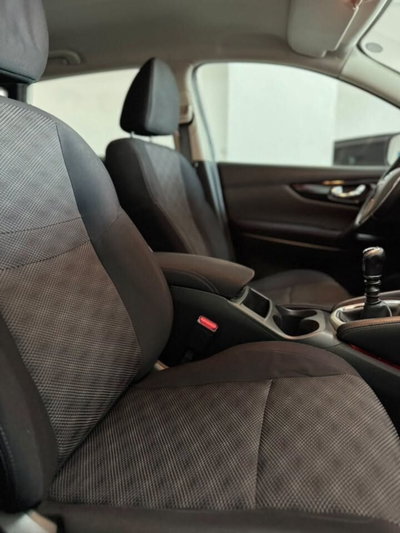 Nissan Qashqai 1.5 dCi Business (11)