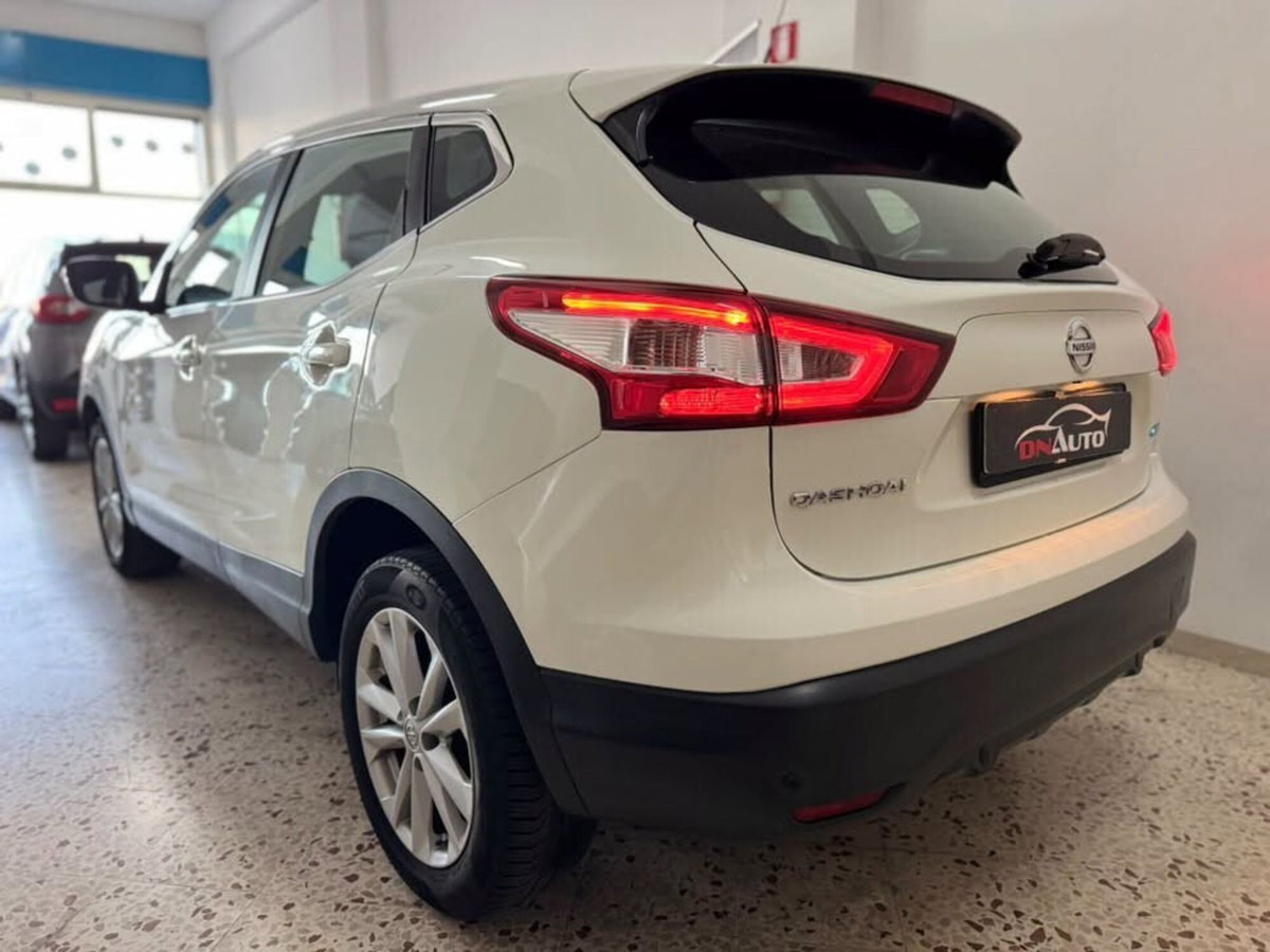 Nissan Qashqai 1.5 dCi Business (6)