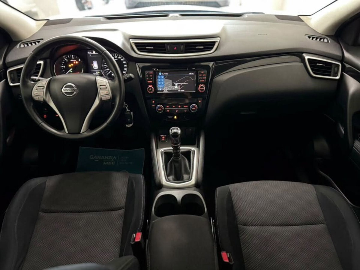 Nissan Qashqai 1.5 dCi Business (7)