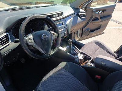 Nissan Qashqai 1.5 dCi Visia (7)
