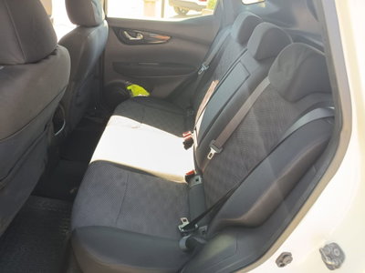 Nissan Qashqai 1.5 dCi Visia (8)