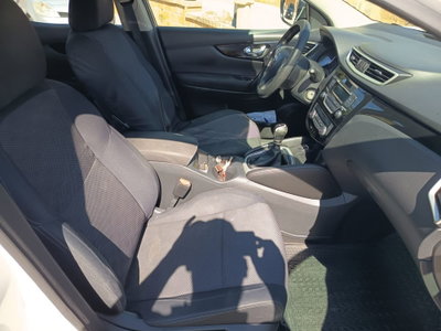 Nissan Qashqai 1.5 dCi Visia (9)