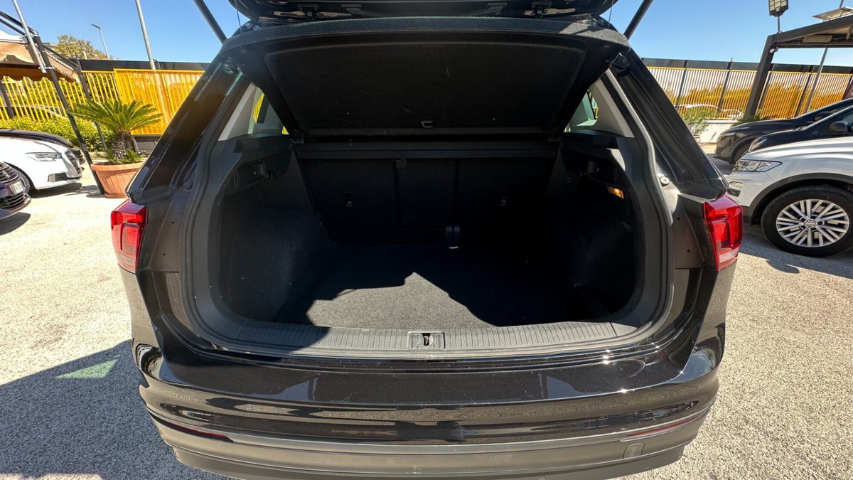 Volkswagen Tiguan 2.0 TDI SCR DSG Business BlueMotion Technology (11)