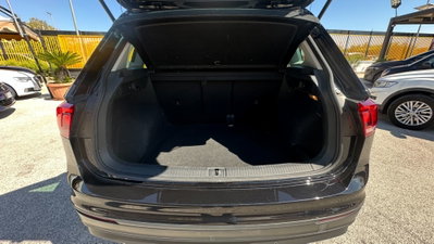 Volkswagen Tiguan 2.0 TDI SCR DSG Business BlueMotion Technology (11)