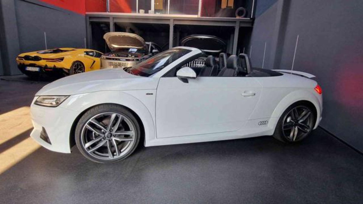 Audi TT Cabrio 2.0 TFSI S line (6)
