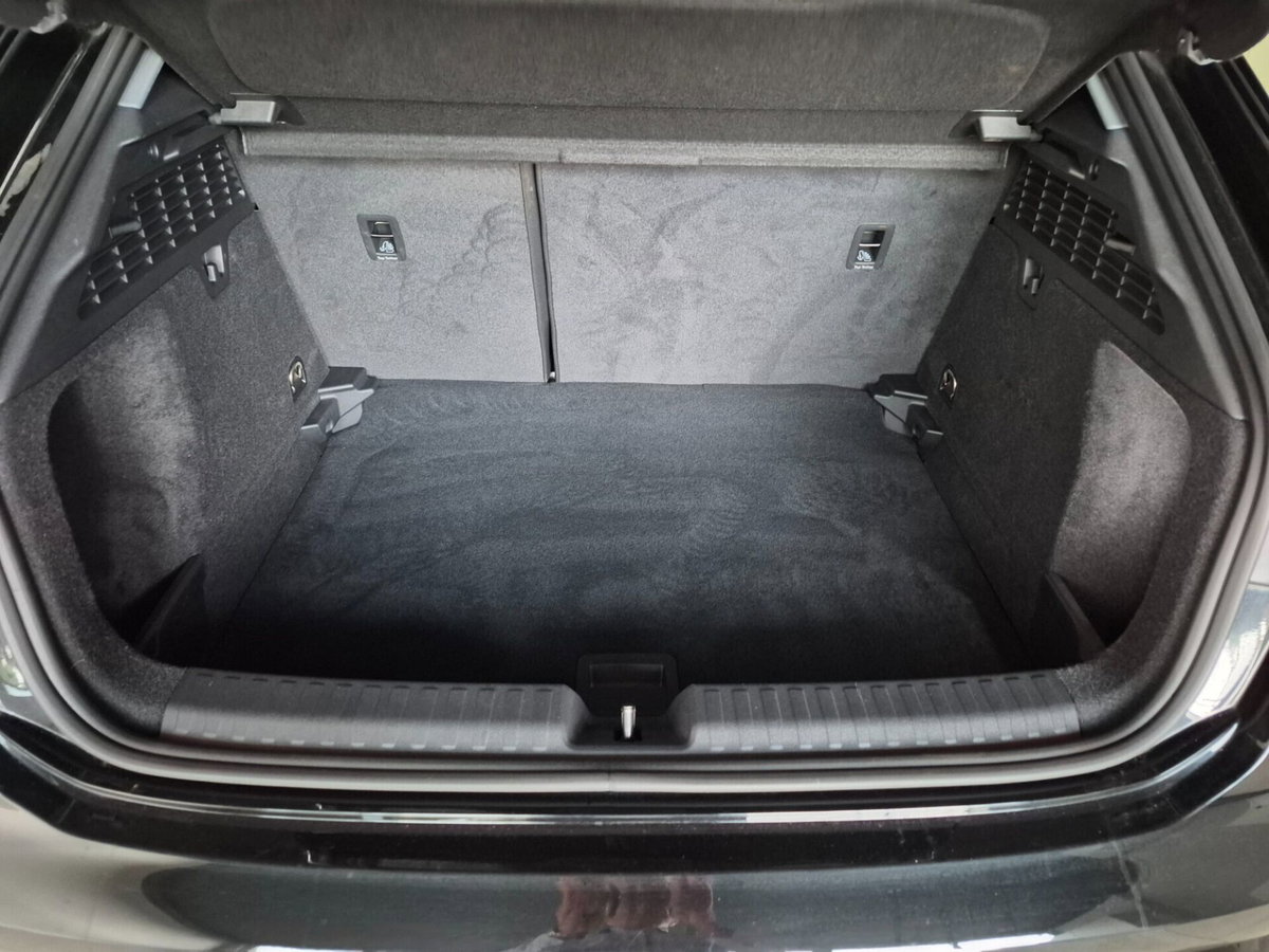 Audi A3 Sportback 35 TFSI S tronic S line edition (14)