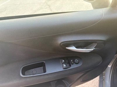 Fiat Punto Evo 1.3 Mjt 95 CV DPF 5 porte S&S Dualogic Dynamic (9)