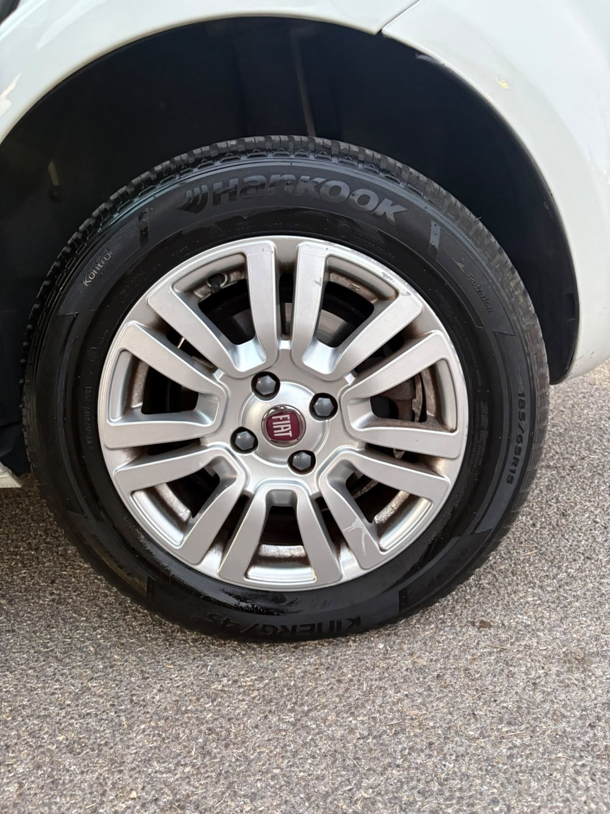 Fiat Punto 1.4 8V 5 porte Natural Power Virgin Radio (17)