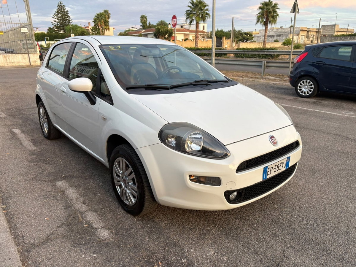 Fiat Punto 1.4 8V 5 porte Natural Power Virgin Radio (3)
