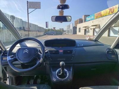Citroen Grand C4 Picasso 1.6 e-HDi 115 Exclusive (11)