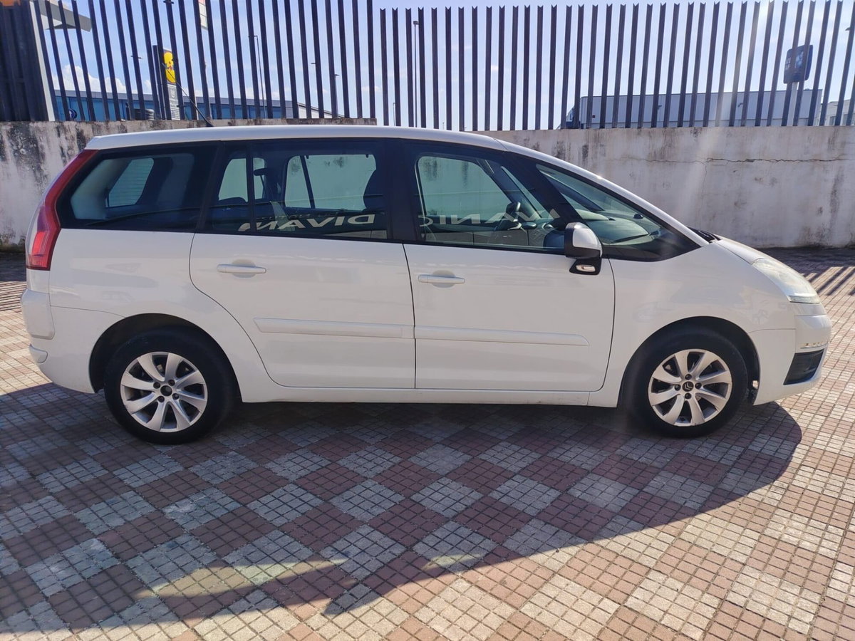 Citroen Grand C4 Picasso 1.6 e-HDi 115 Exclusive (5)