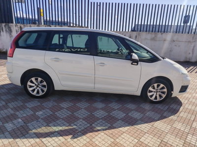 Citroen Grand C4 Picasso 1.6 e-HDi 115 Exclusive (9)