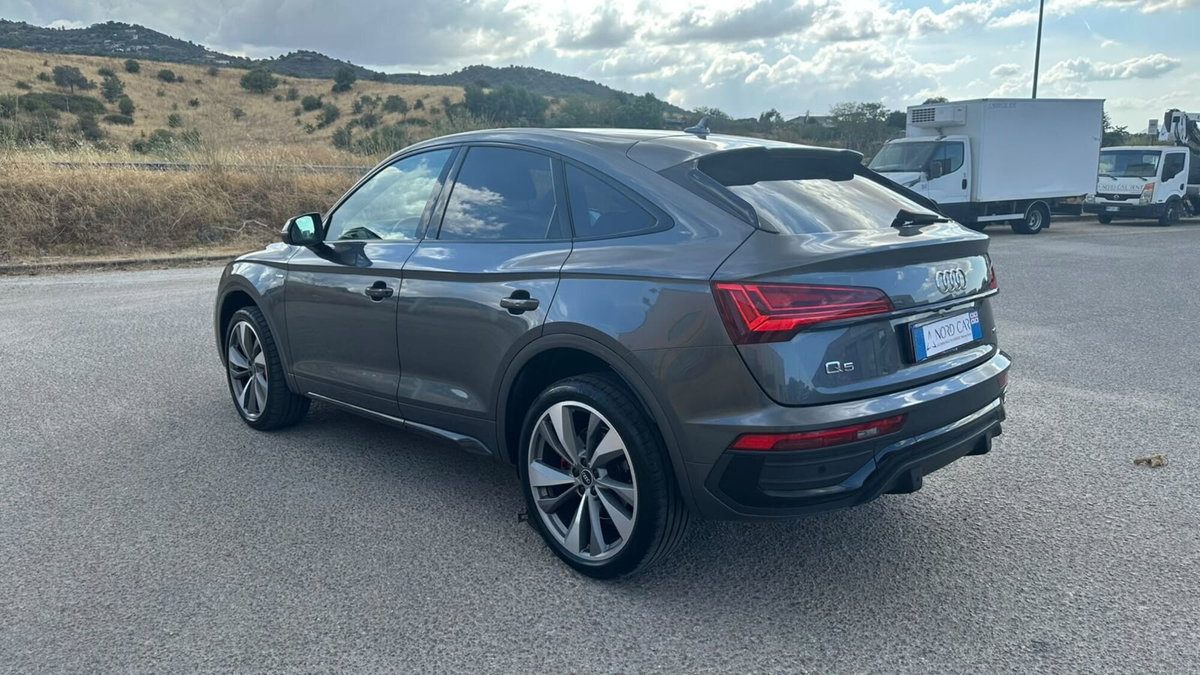 Audi Q5 40 TDI 204 CV quattro S tronic S line plus (6)