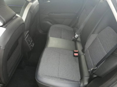 Renault Captur Plug-in Hybrid E-Tech 160 CV Intens (8)