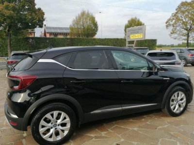 Renault Captur Plug-in Hybrid E-Tech 160 CV Intens (4)