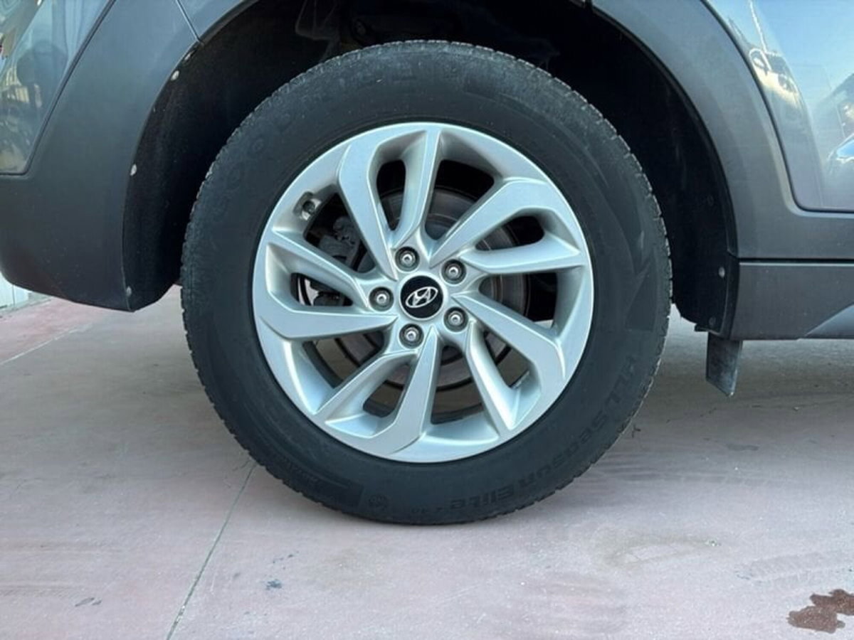 Hyundai Tucson 1.7 CRDi Classic (12)