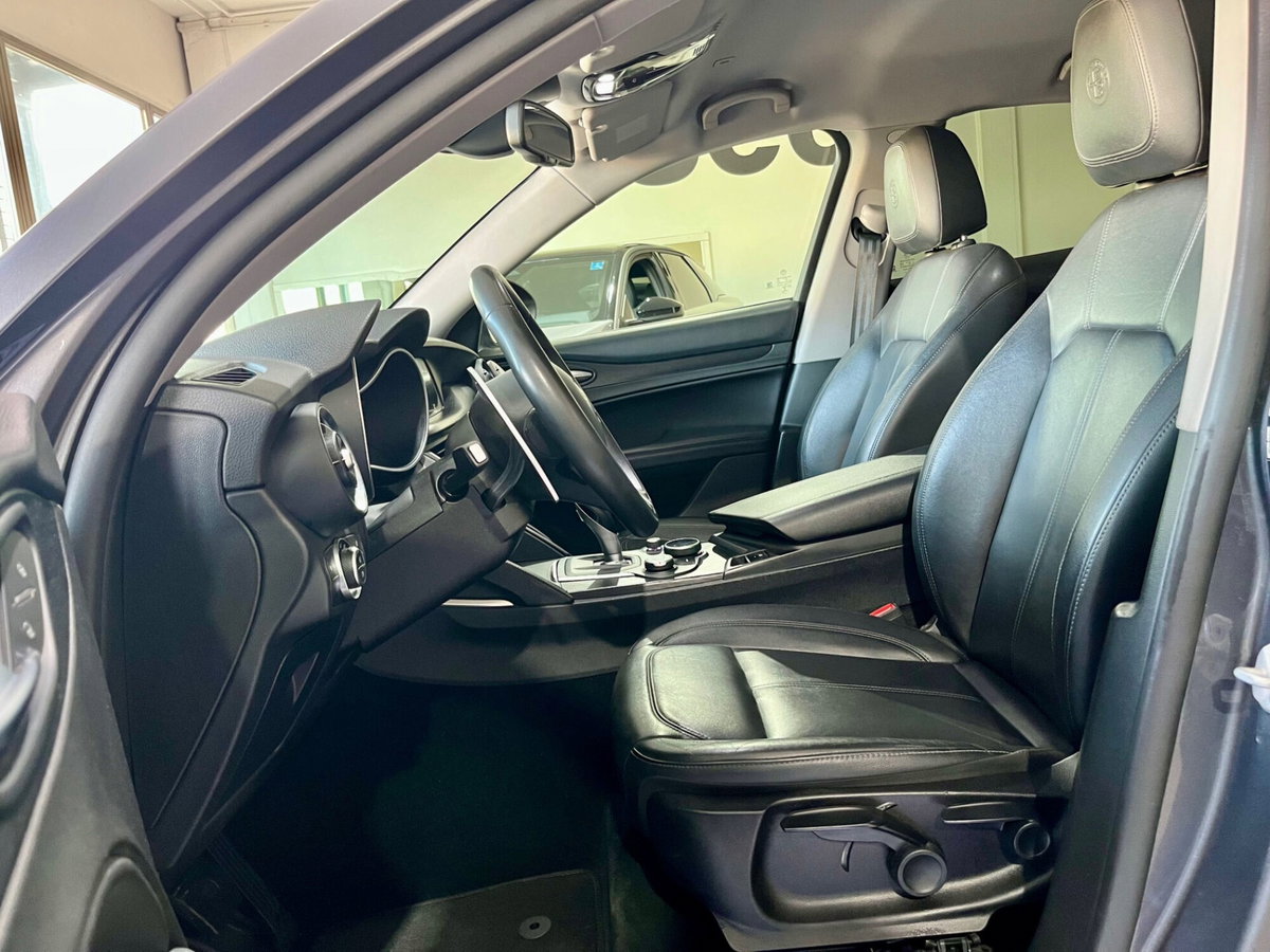 Alfa Romeo Stelvio Stelvio 2.2 Turbodiesel 210 CV AT8 Q4 Executive (7)