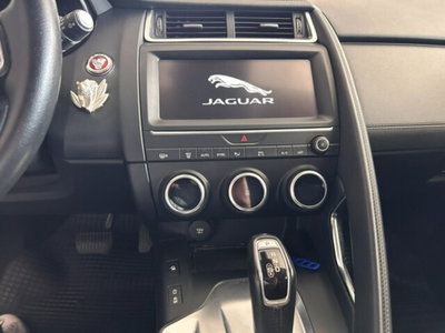 Jaguar E-Pace 2.0D 150 CV AWD aut. (16)