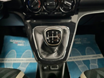 Lancia Ypsilon 1.2 69 CV 5 porte Platinum (13)
