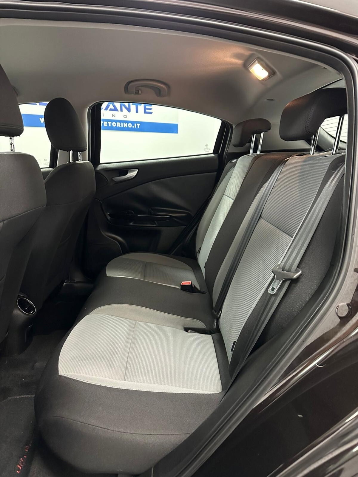 Alfa Romeo Giulietta 1.6 JTDm-2 Progression c/CL (15)